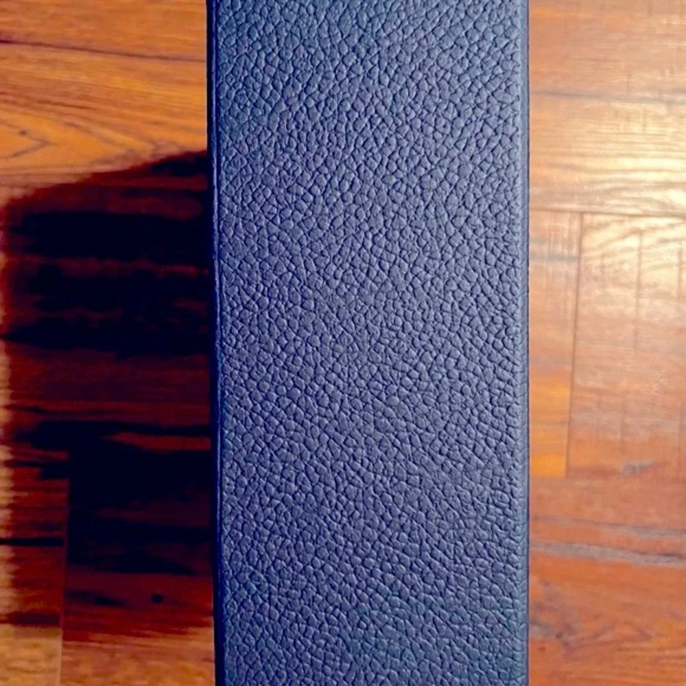 DIOR Box 8.5” w/ magnetic front flap closure